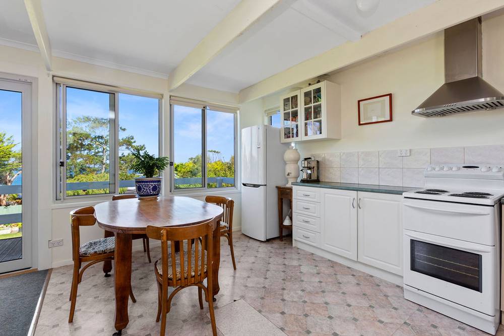 9 Point Avenue, SKENES CREEK, VIC 3233