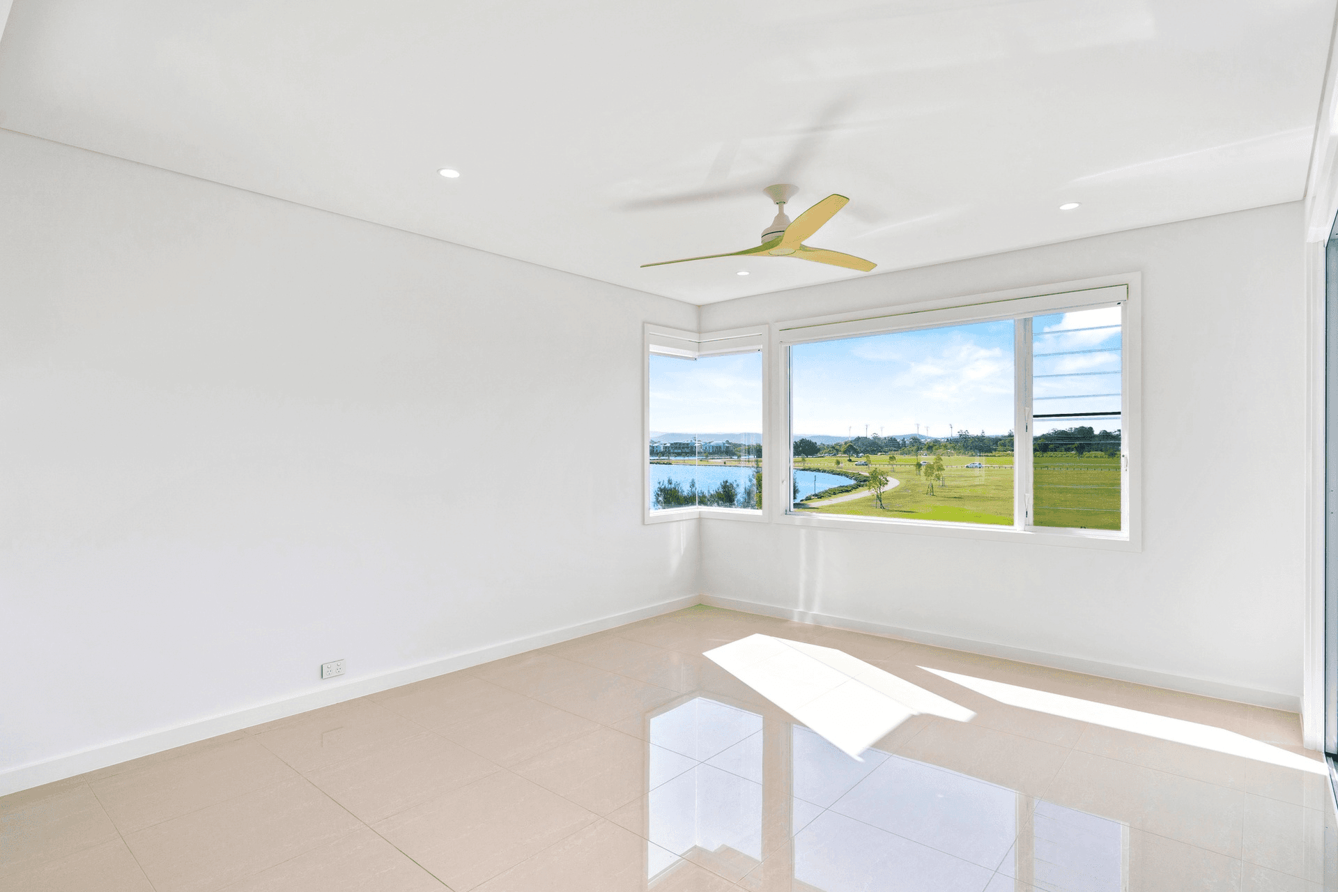 114/1 Inlet Drive, Carrara, QLD 4211