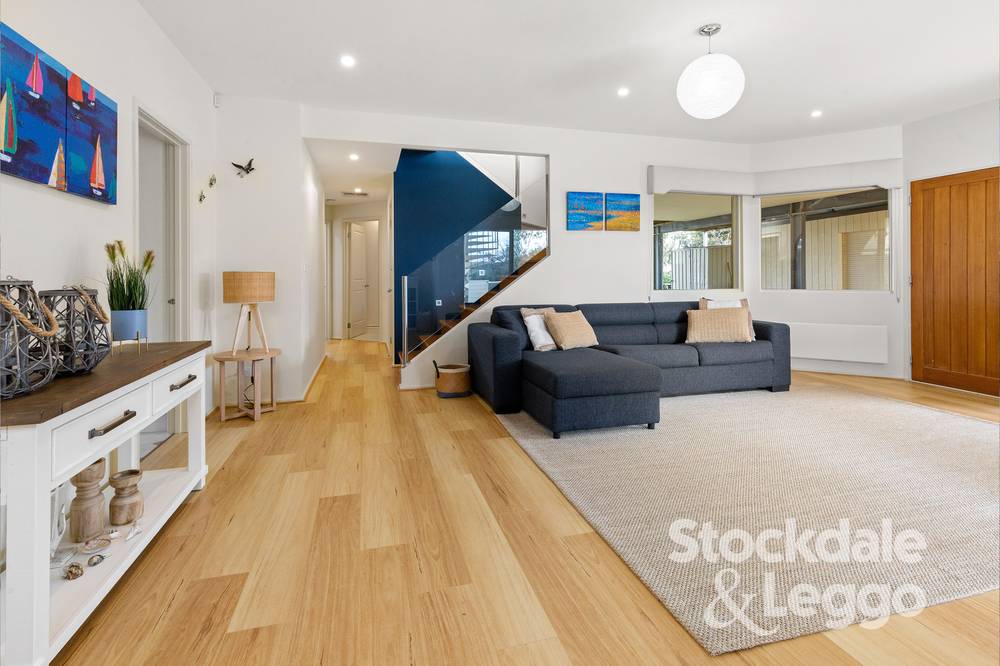 6 Angela Court, Rye, VIC 3941