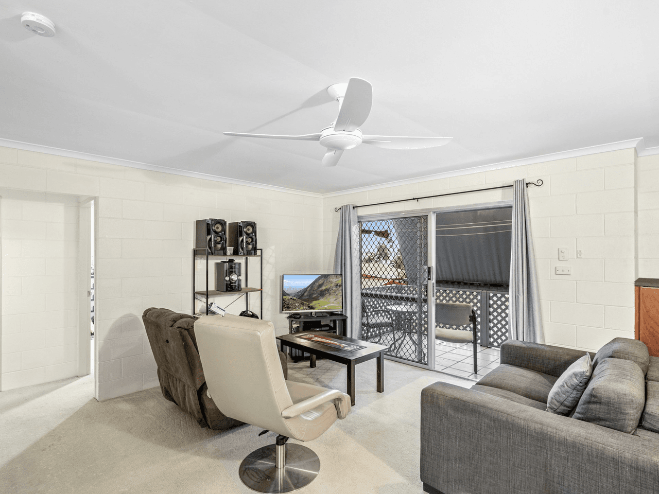 15/20-22 Girralong Street, WOREE, QLD 4868