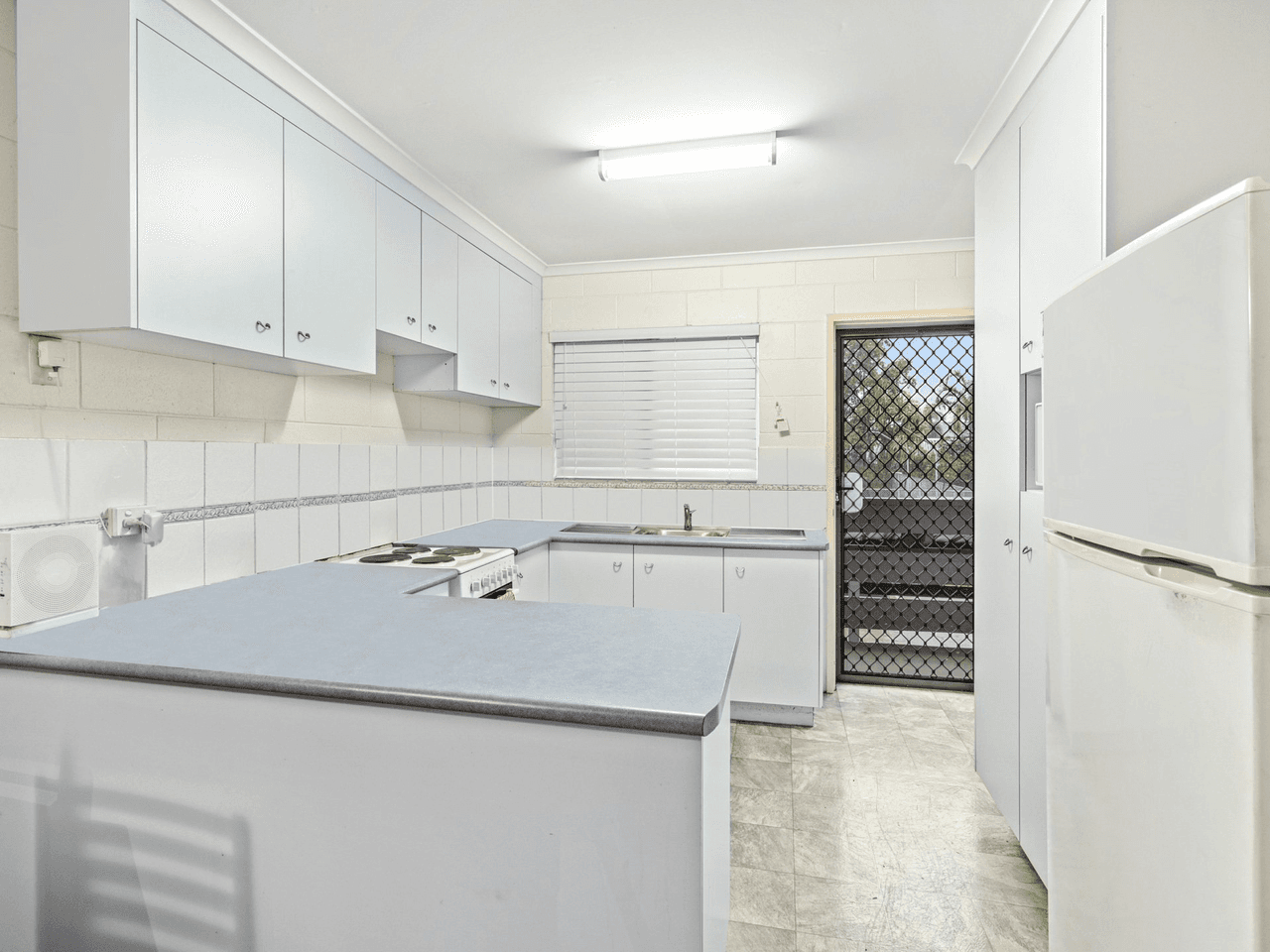 15/20-22 Girralong Street, WOREE, QLD 4868