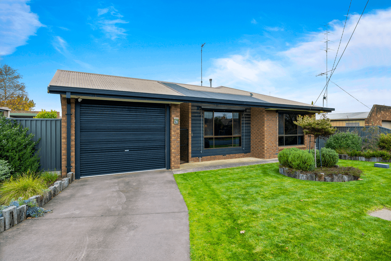 43 Jasmine Drive, DELACOMBE, VIC 3356