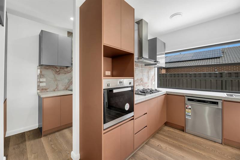 5 Crawford Rise, COBBLEBANK, VIC 3338