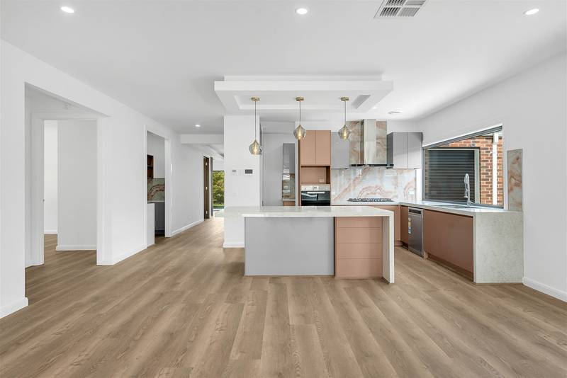 5 Crawford Rise, COBBLEBANK, VIC 3338