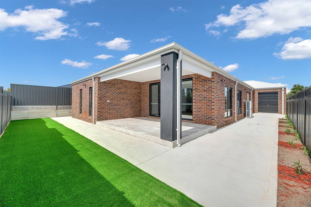 5 Crawford Rise, COBBLEBANK, VIC 3338