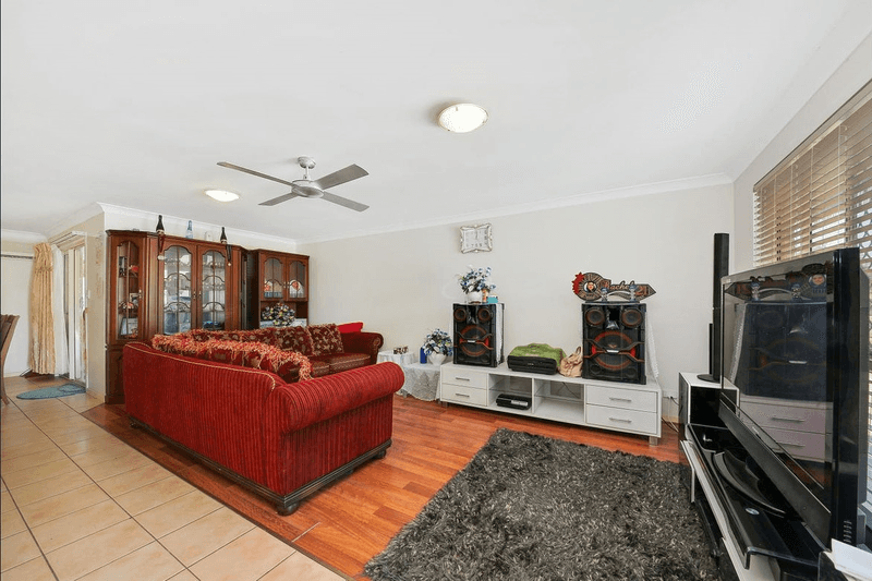 25 Lakeview Dr, LOGAN RESERVE, QLD 4133