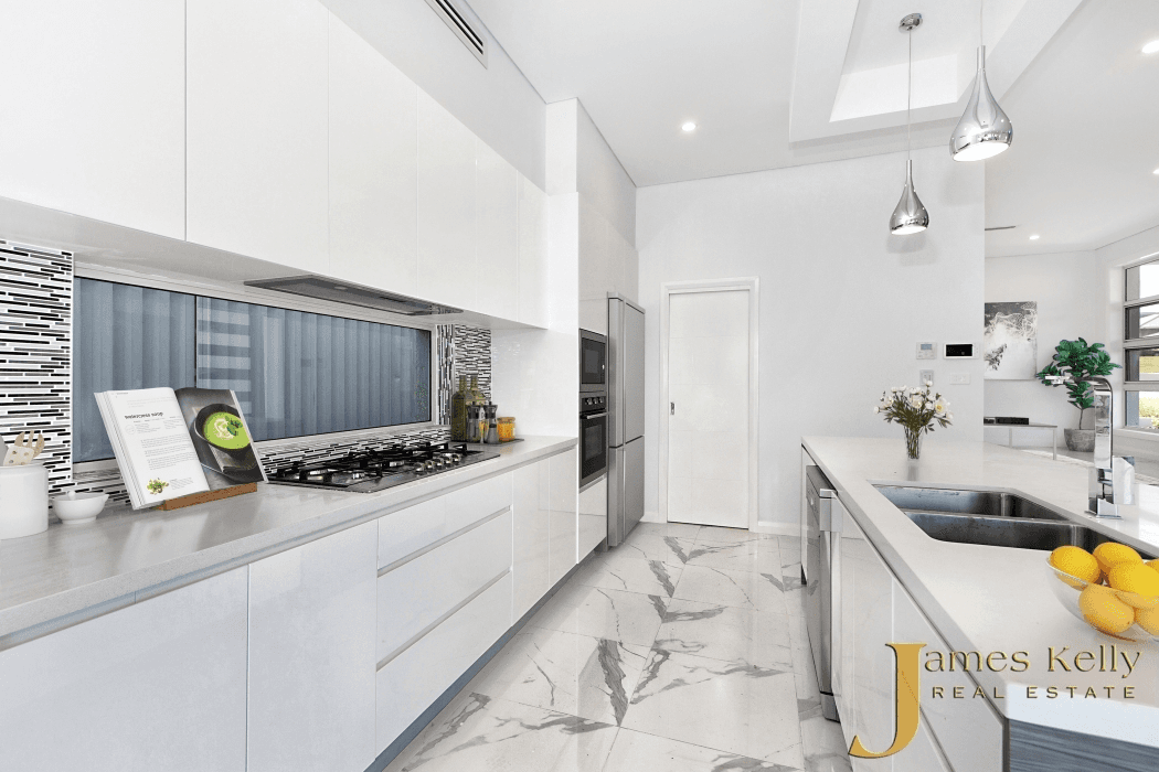 107 St Albans Rd, Tallawong, NSW 2762