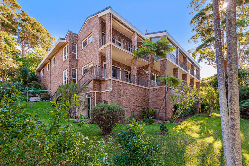 16A Hillcrest Street, TERRIGAL, NSW 2260