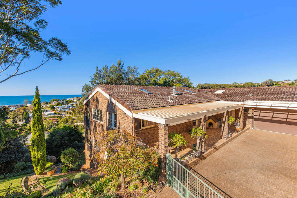 16A Hillcrest Street, TERRIGAL, NSW 2260