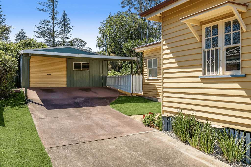 3 Rhyde Street, MOUNT LOFTY, QLD 4350