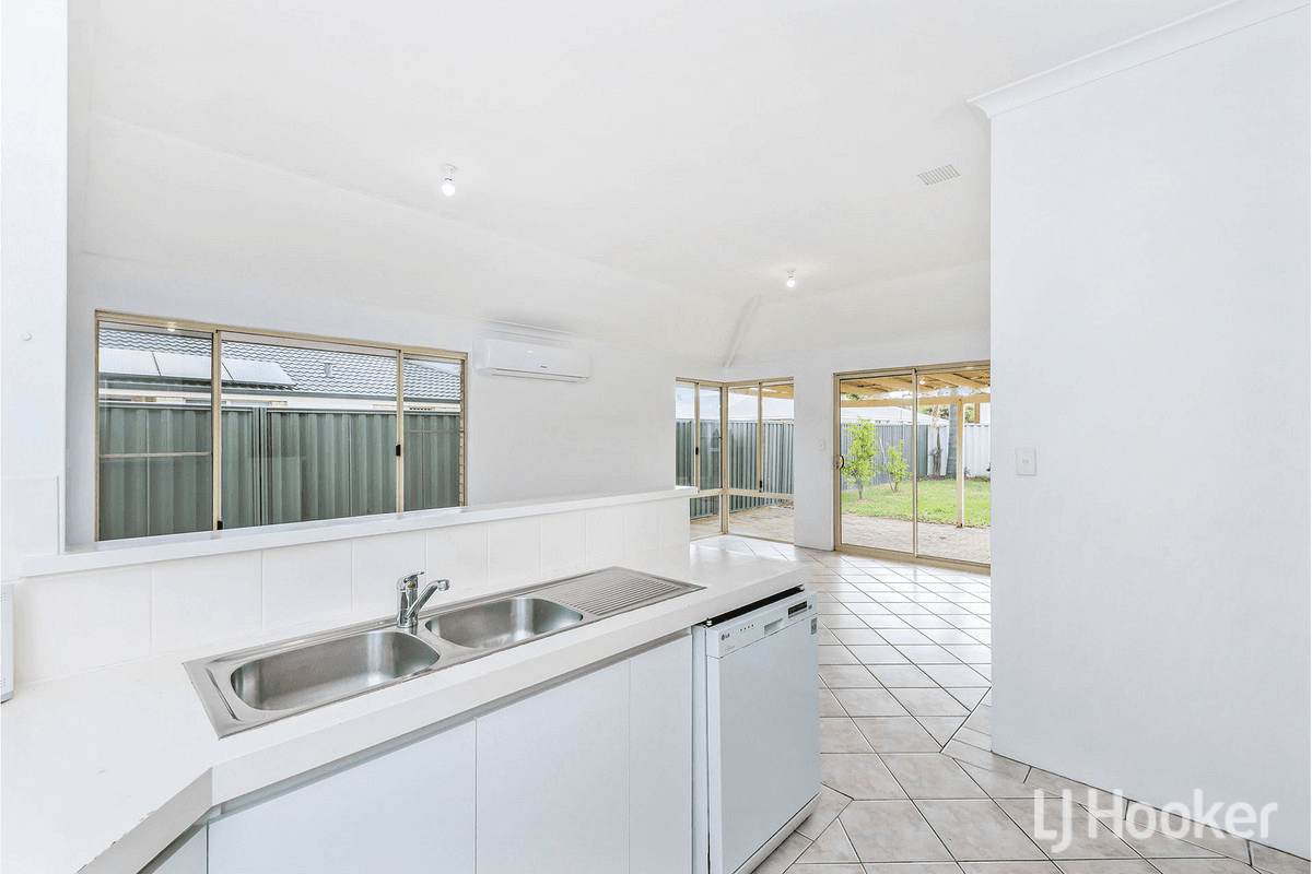 49B Templetonia Promenade, HALLS HEAD, WA 6210