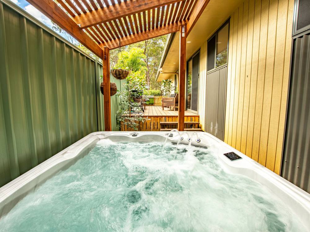 15 Darling Street, RUSSELL ISLAND, QLD 4184