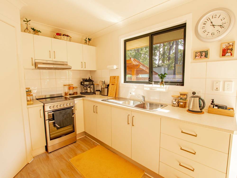 15 Darling Street, RUSSELL ISLAND, QLD 4184