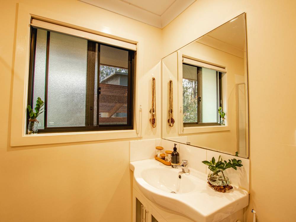 15 Darling Street, RUSSELL ISLAND, QLD 4184