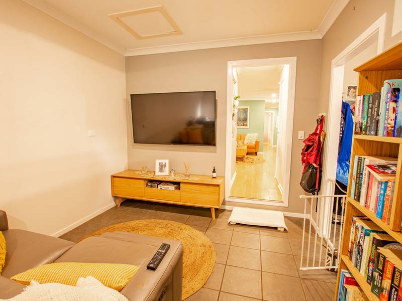 15 Darling Street, RUSSELL ISLAND, QLD 4184