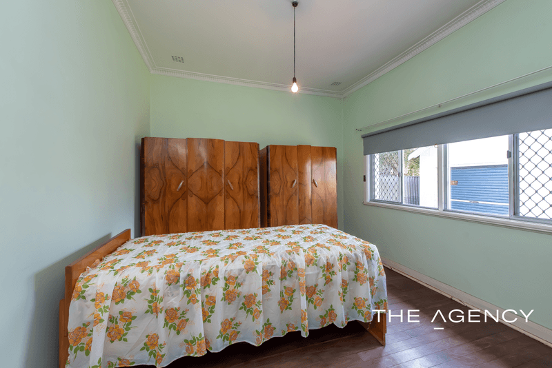 137 Coolgardie Avenue, Redcliffe, WA 6104