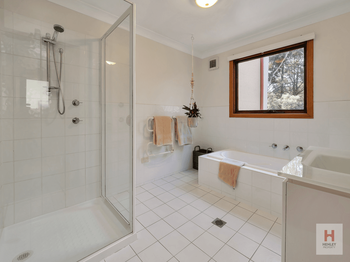 5 Acacia Place, JINDABYNE, NSW 2627