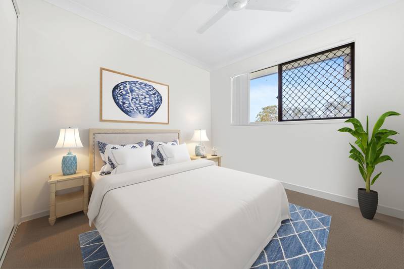 4 Dusk Place, CRESTMEAD, QLD 4132