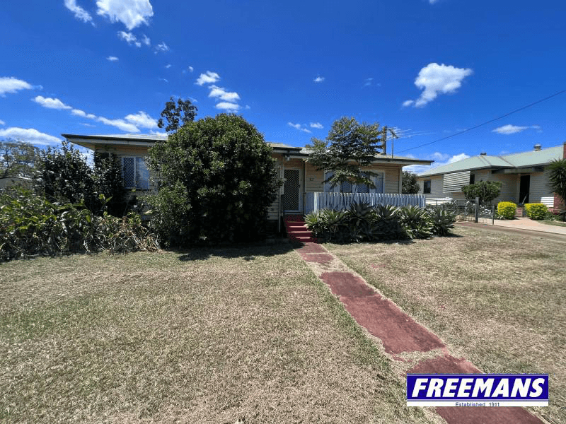 82 Haly Street, KINGAROY, QLD 4610