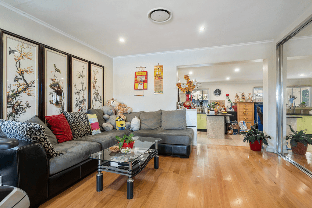 17 Welwyn Road, CANLEY HEIGHTS, NSW 2166