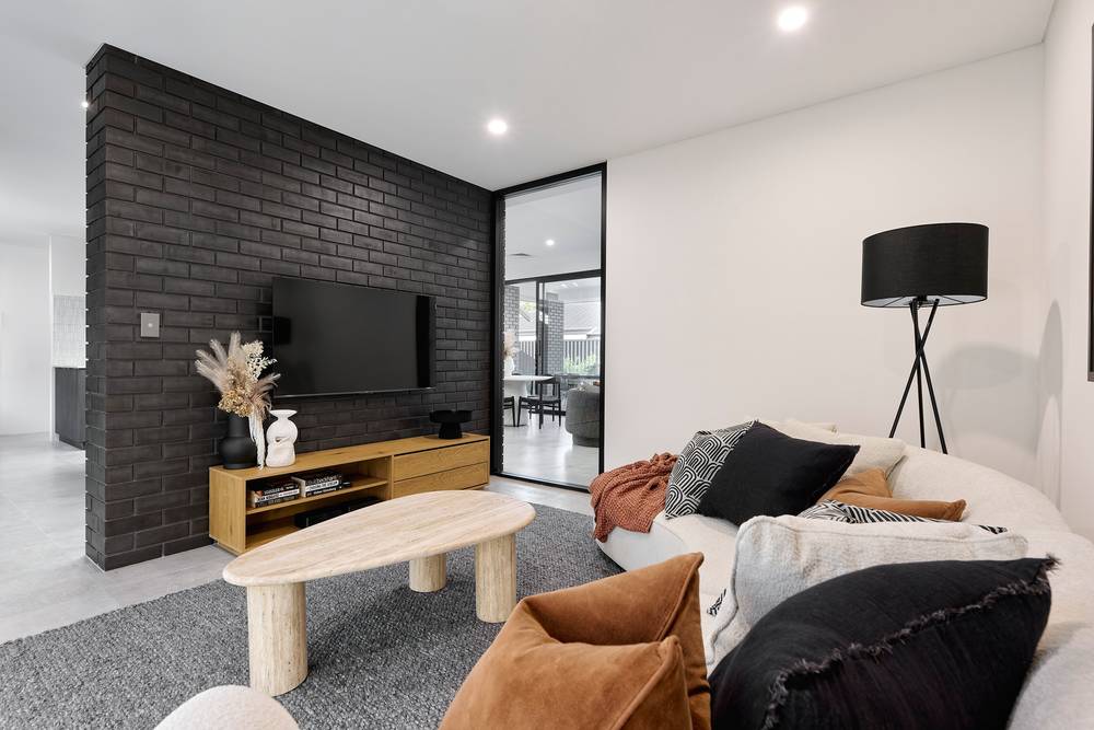 12 Rottnest Street, Bushmead, WA 6055