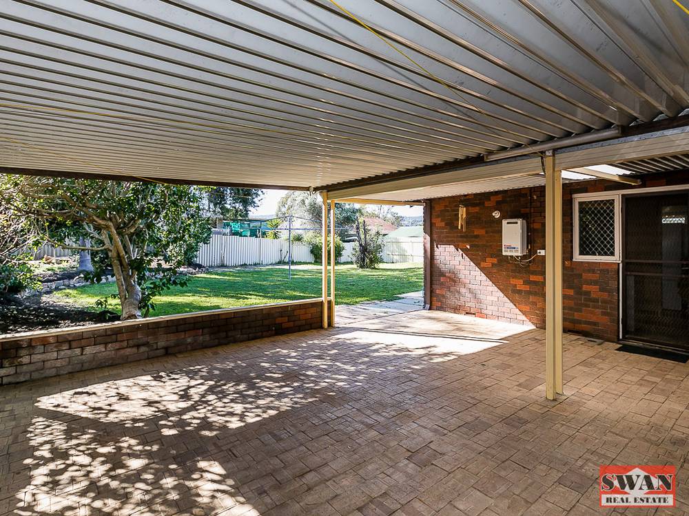 22 Myles Rd, Swan View, WA 6056