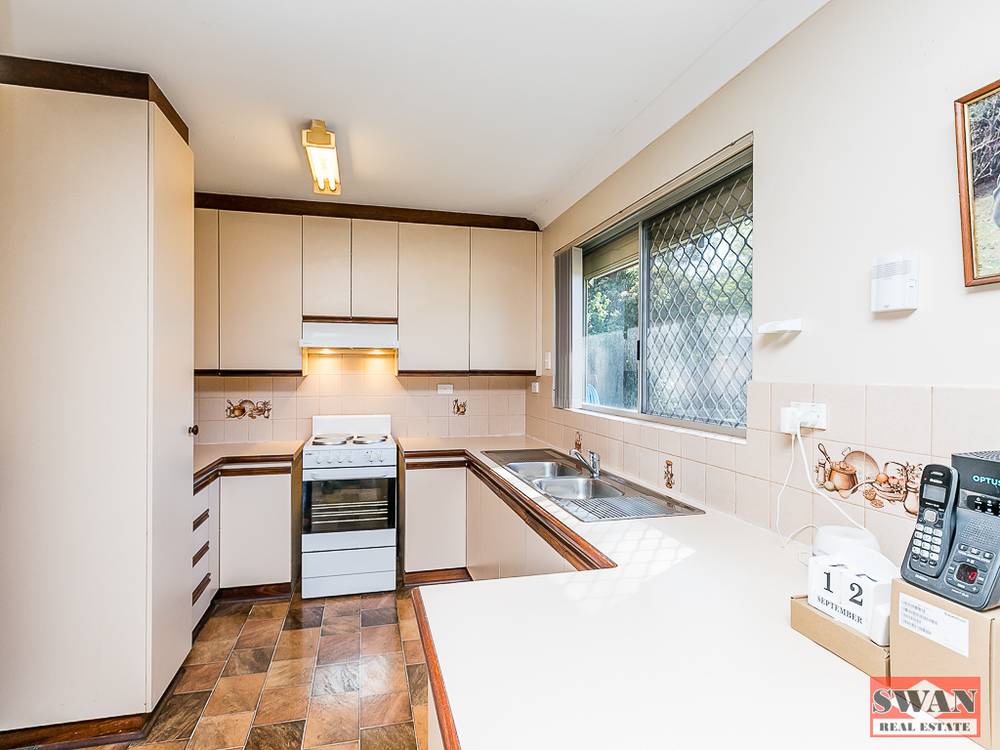 22 Myles Rd, Swan View, WA 6056