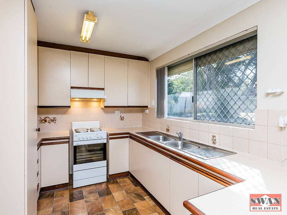 22 Myles Rd, Swan View, WA 6056
