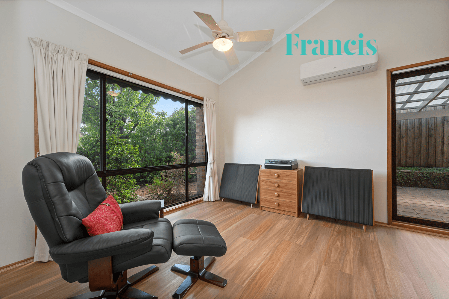 20/57 Newman Morris Circuit - Hilltop Views, OXLEY, ACT 2903