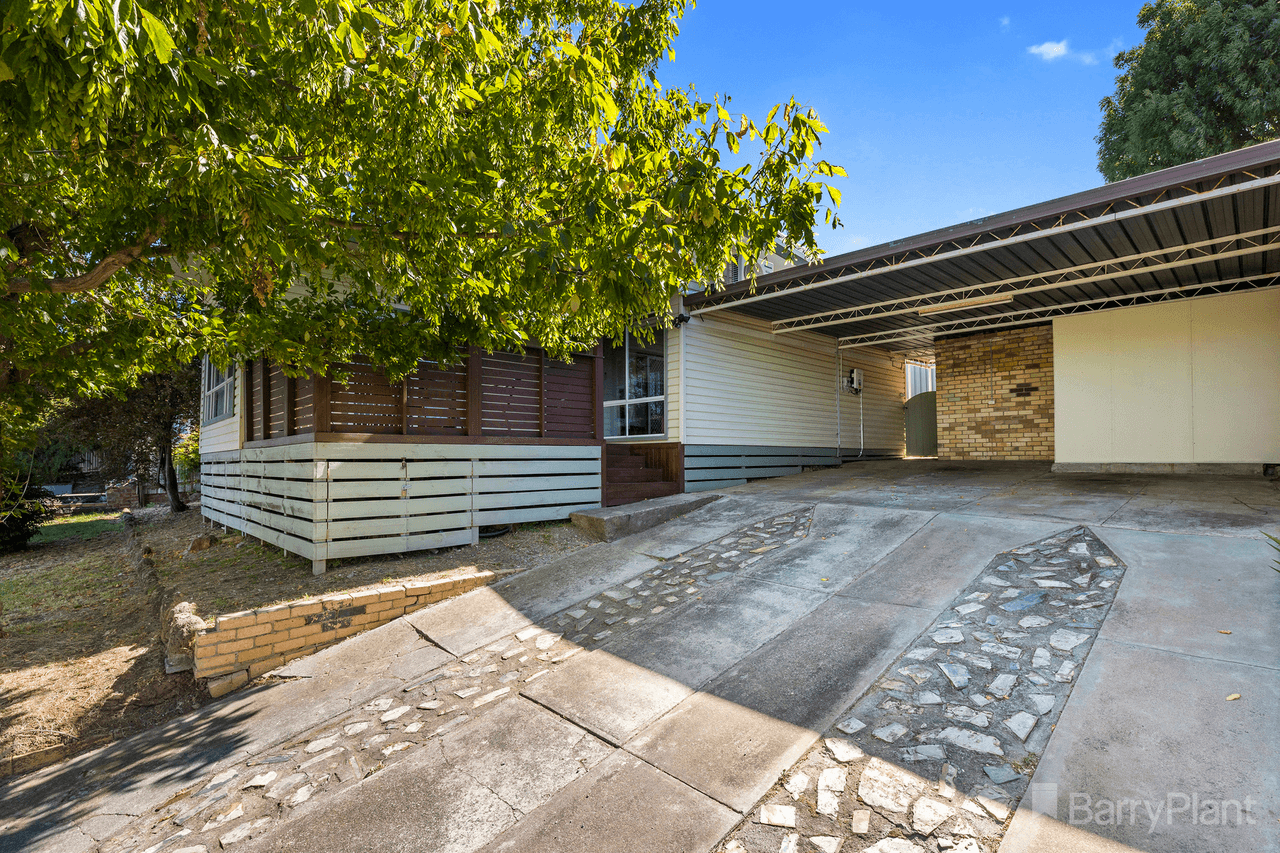 10 Specimen Hill Road, Golden Square, VIC 3555