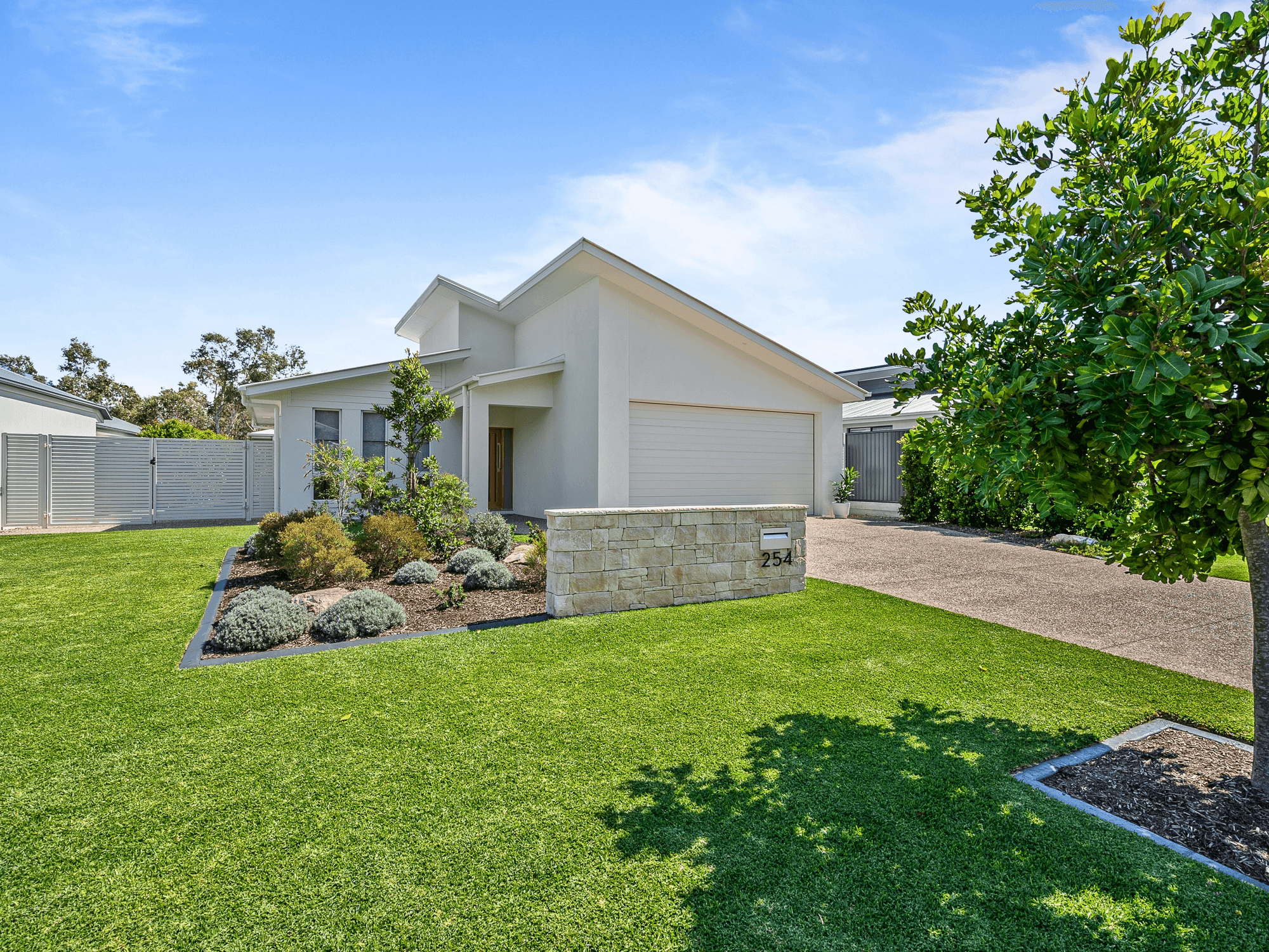 254 Freshwater Drive, Banksia Beach, QLD 4507