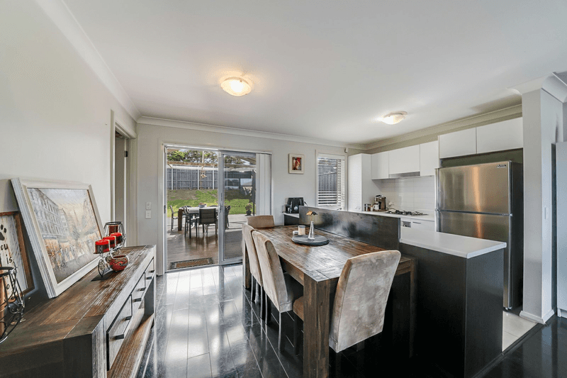 15 Bandara Circuit, SPRING FARM, NSW 2570