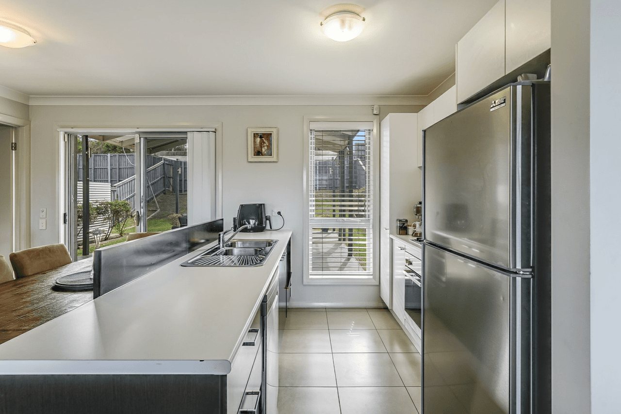 15 Bandara Circuit, SPRING FARM, NSW 2570