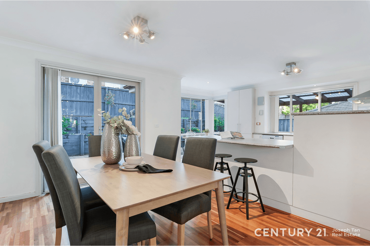 65 Oakhill Drive, Castle Hill, NSW 2154