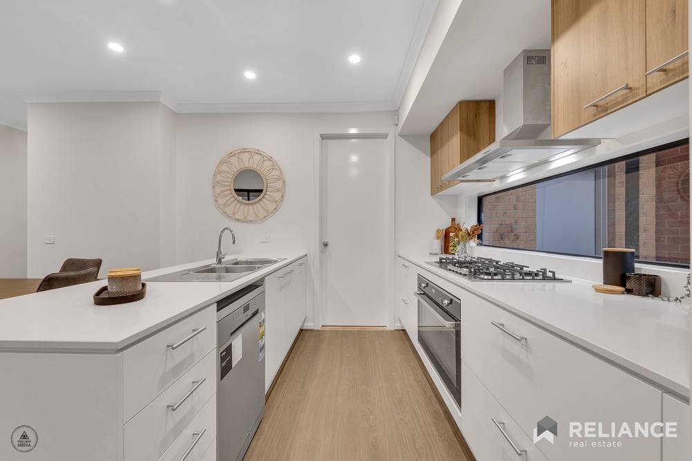 8 Himalayas Street, Truganina, VIC 3029