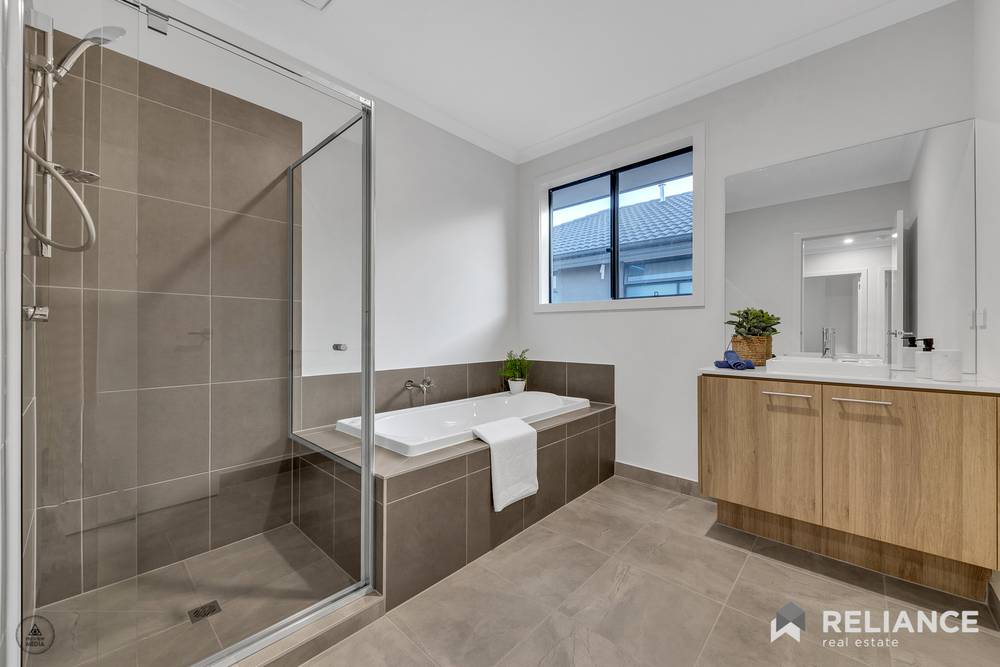8 Himalayas Street, Truganina, VIC 3029