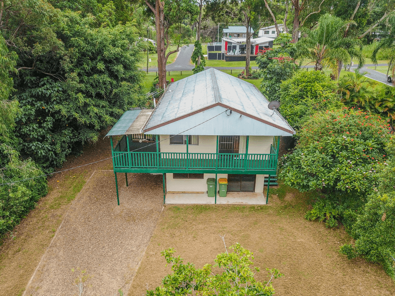 69 Taylor Street, RUSSELL ISLAND, QLD 4184