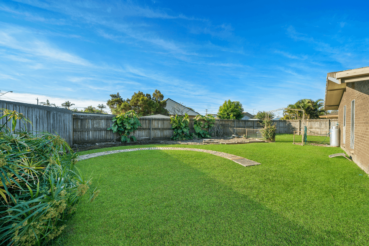 22 Clark Court, REDCLIFFE, QLD 4020