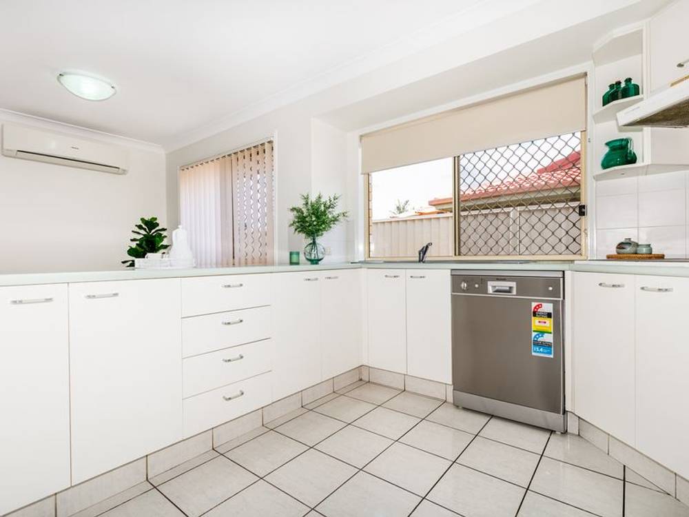 7 MEILAND PLACE, MEADOWBROOK, QLD 4131