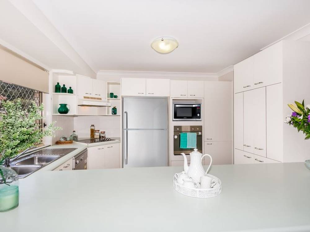 7 MEILAND PLACE, MEADOWBROOK, QLD 4131
