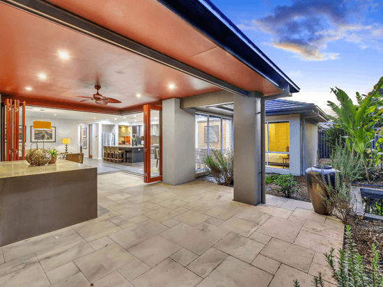 17 Francis Avenue, ROCHEDALE, QLD 4123