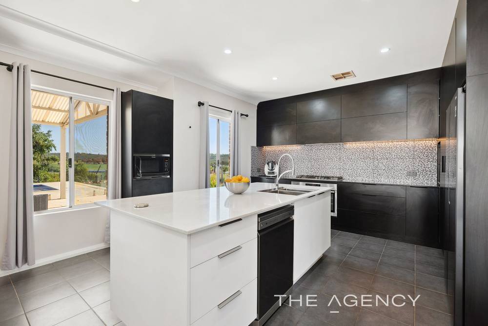 6 Jacamar Drive, Northam, WA 6401