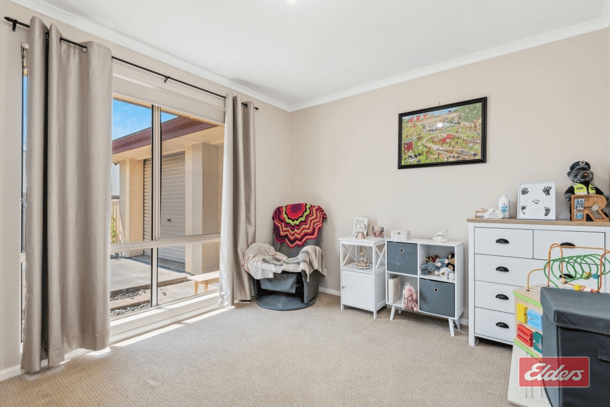 24 Oaklands Circuit, Hewett, SA 5118