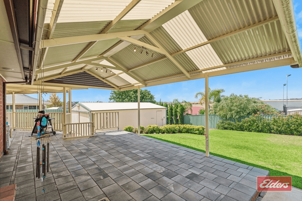 24 Oaklands Circuit, Hewett, SA 5118