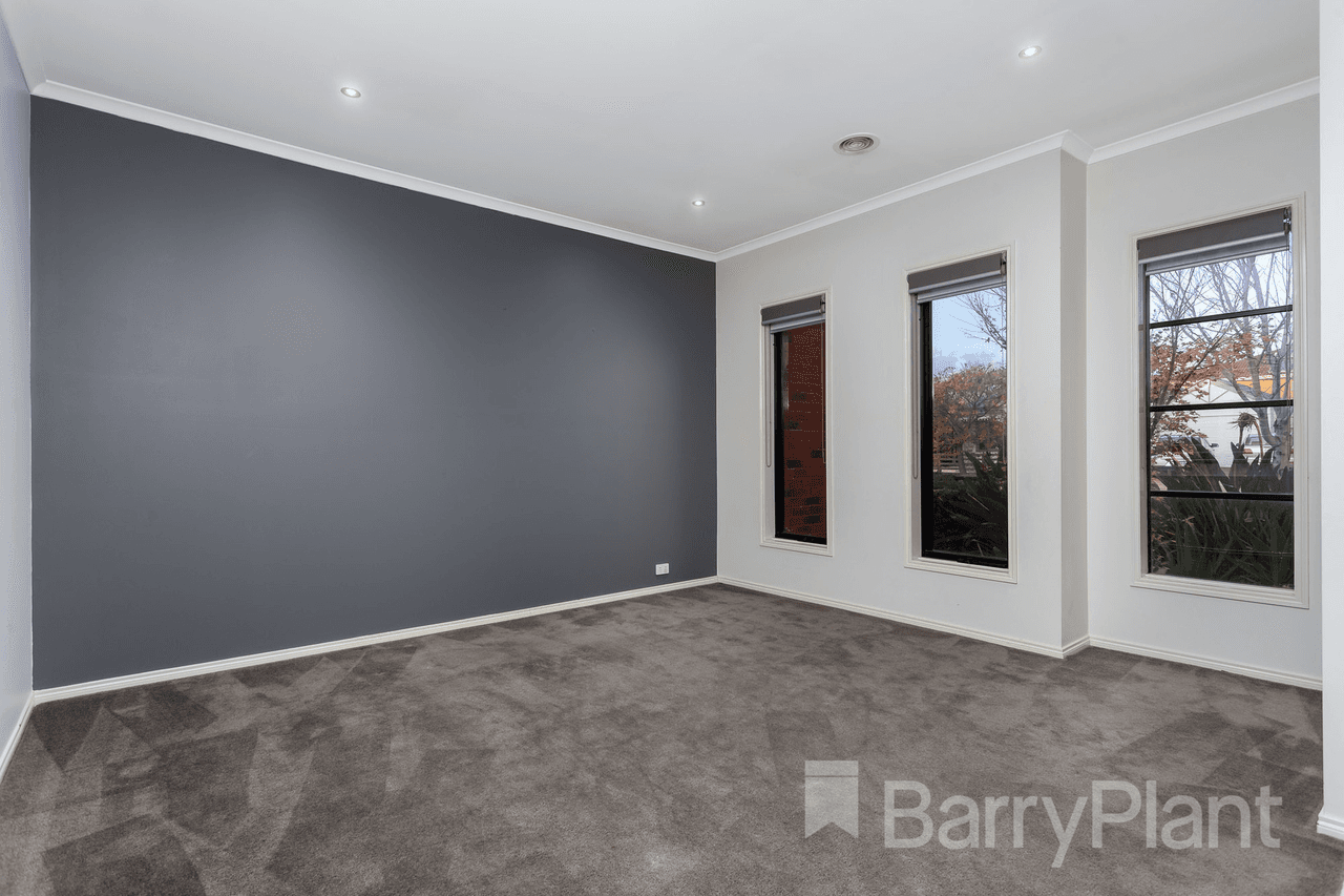 14 McCauley Street, Point Cook, VIC 3030