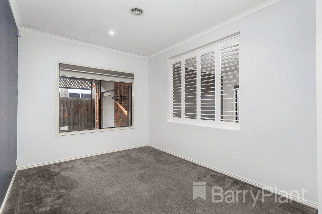 14 McCauley Street, Point Cook, VIC 3030