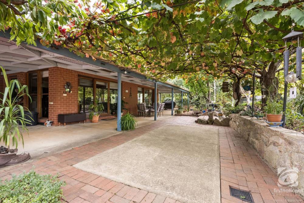 206 Alma Road, Beechworth, VIC 3747