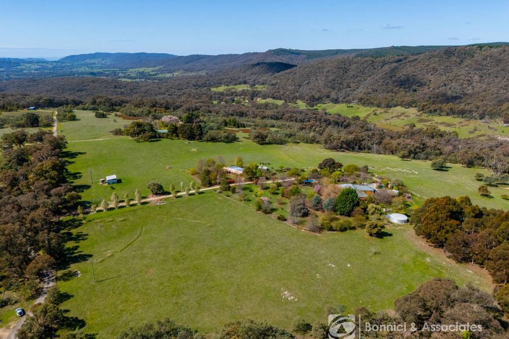 206 Alma Road, Beechworth, VIC 3747