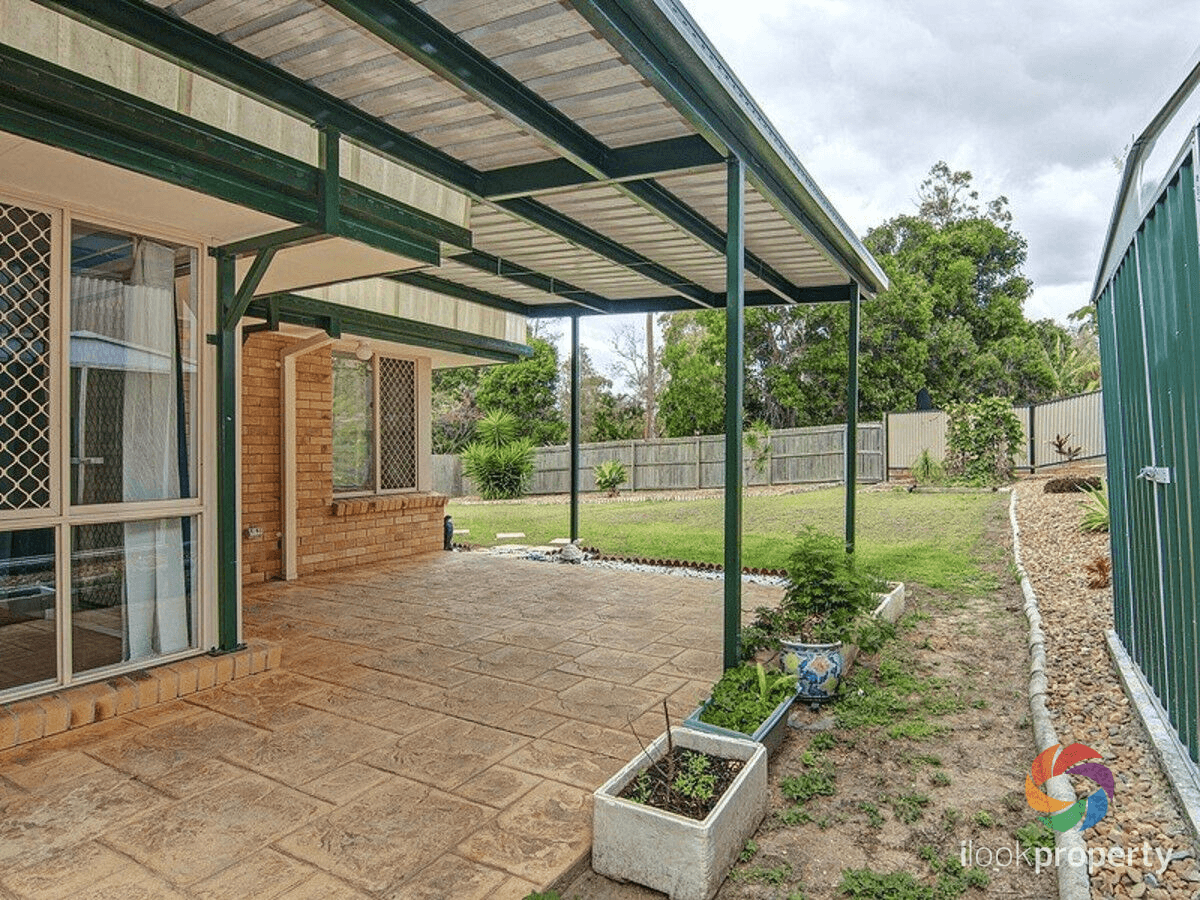 8 Springfield Crescent, PARKINSON, QLD 4115