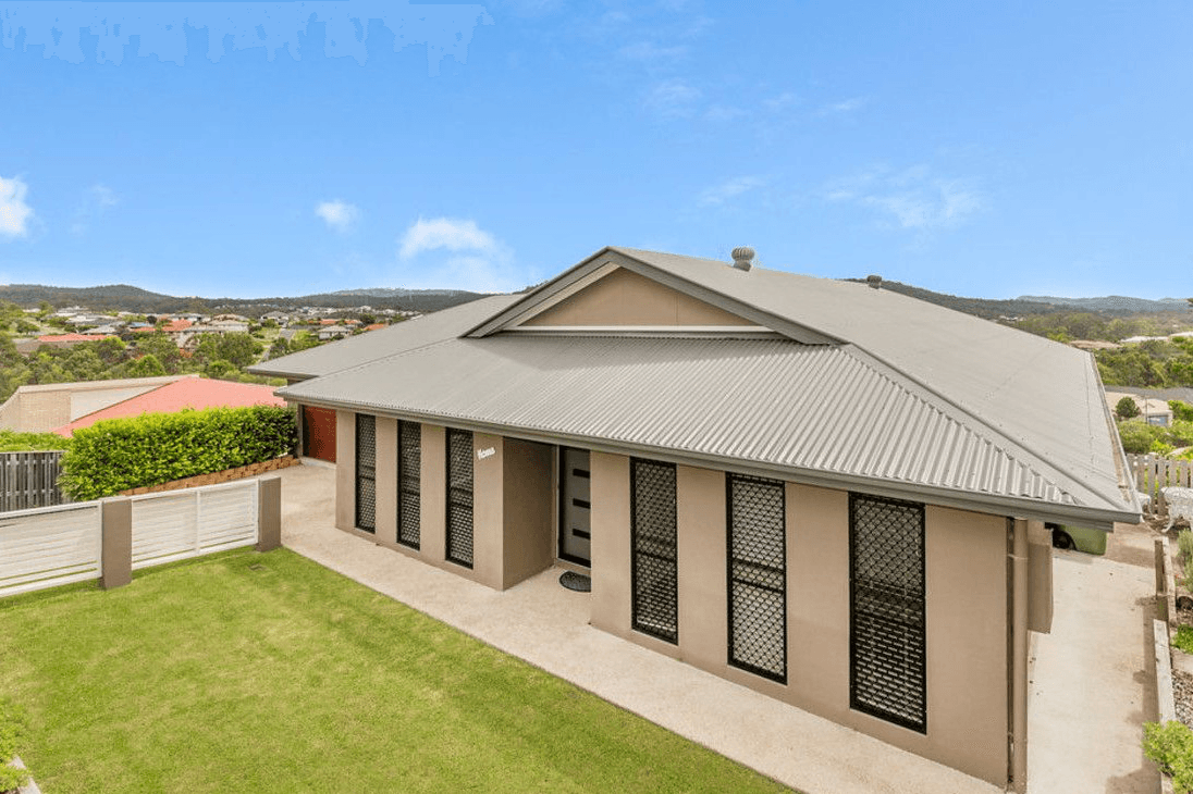 10 Angourie Crescent, PACIFIC PINES, QLD 4211